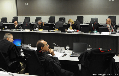 Órgão Especial do TJCE referendou a posse de três juízes substitutos