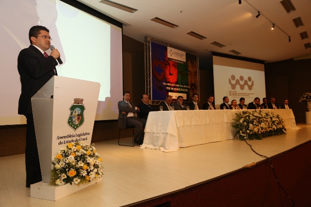 Valdetário faz palestra magna na abertura da Conferência Estadual