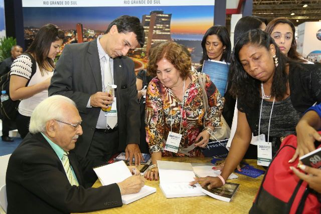 IAC lança obras jurídicas em Conferência no Rio de Janeiro