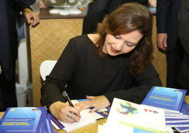 Advogada Ana Karine lança livro "Células-Tronco Embrionárias" na Livraria Cultura no próximo dia 8