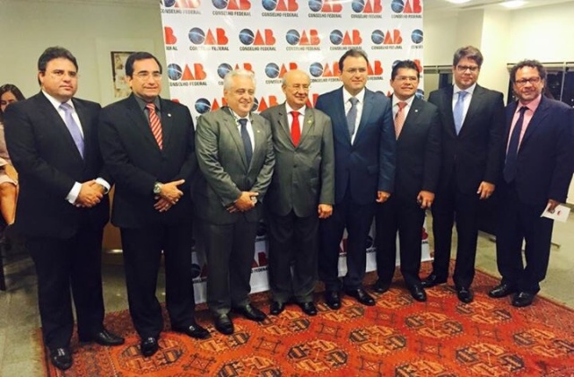 OAB lança Agenda Legislativa 2015 com senadores e deputados