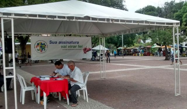 Reforma Política: coleta de assinaturas a partir desta segunda (23) na Praça do Ferreira