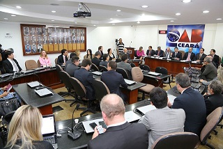 OAB-CE realiza Sessão de Desagravo contra servidores do Fórum Clóvis Beviláqua