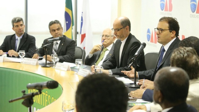 Presidente participa de lançamento de comitês contra o caixa 2 de campanhas