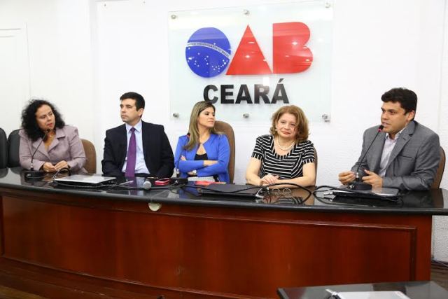 Procurador Federal ministra palestra sobre advocacia pública na OAB Ceará